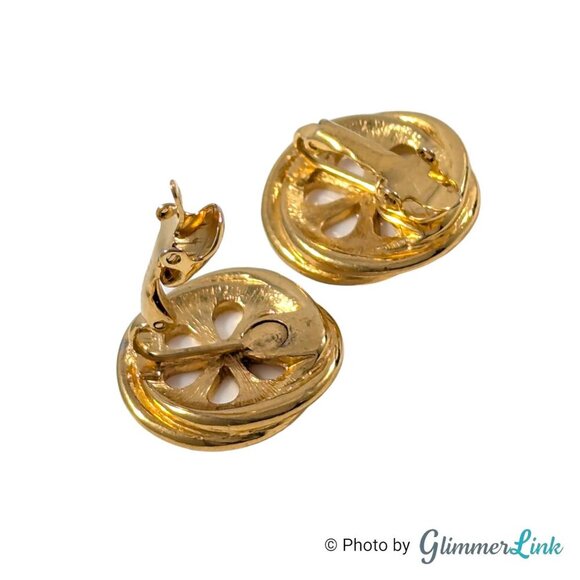 Vintage Trifari Round White Cabochon Twisted Trim Gold Tone Clip On Earrings - Picture 6 of 11